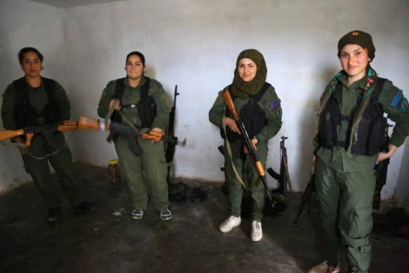 Aυτές οι γυναίκες είναι ο εφιάλτης των Τούρκων – «Πολεμάμε για τα χώματά μας, την πατρίδα μας και τα παιδιά μας»